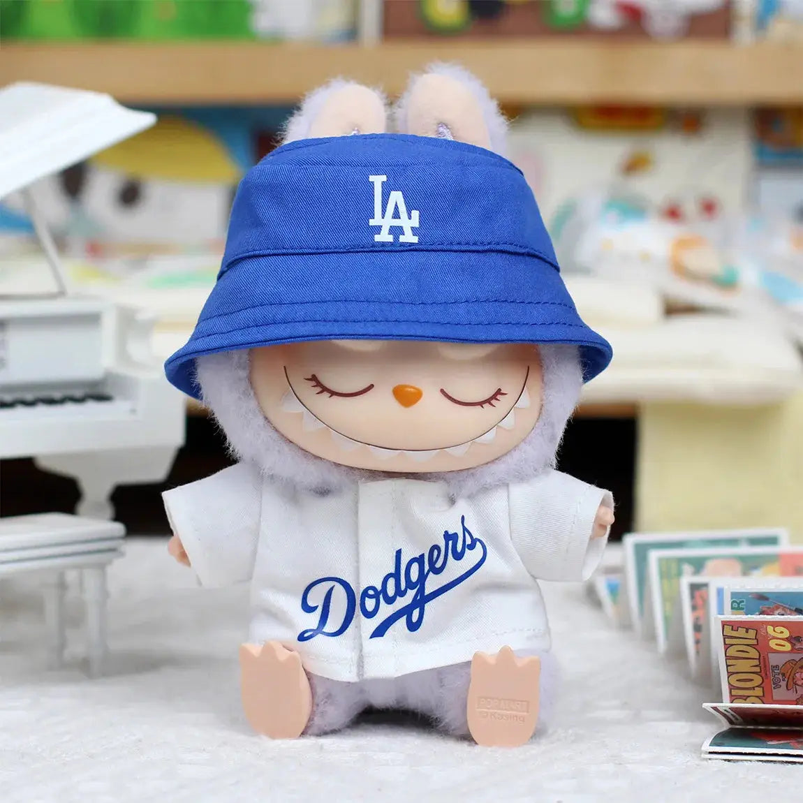 Muñeco Idol I & II 17cm - Uniforme de Béisbol  Outfit de Fiesta y Verano